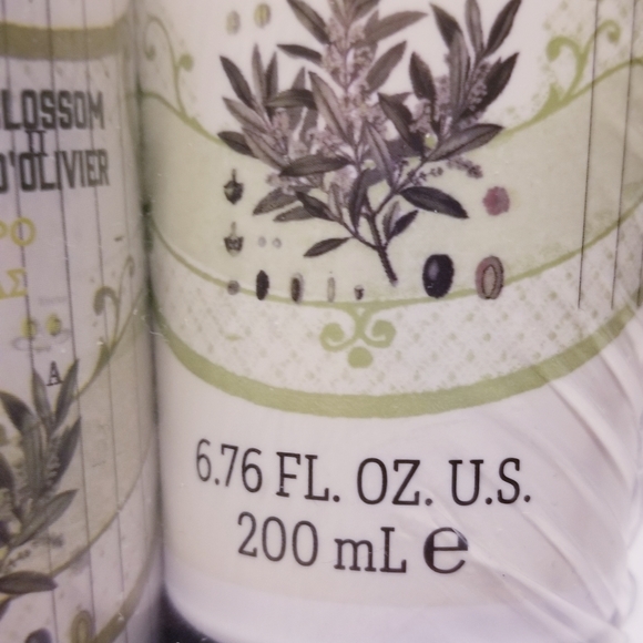 KORRES Pure Greek Olive Blossom 4-Pc set - Picture 2 of 4